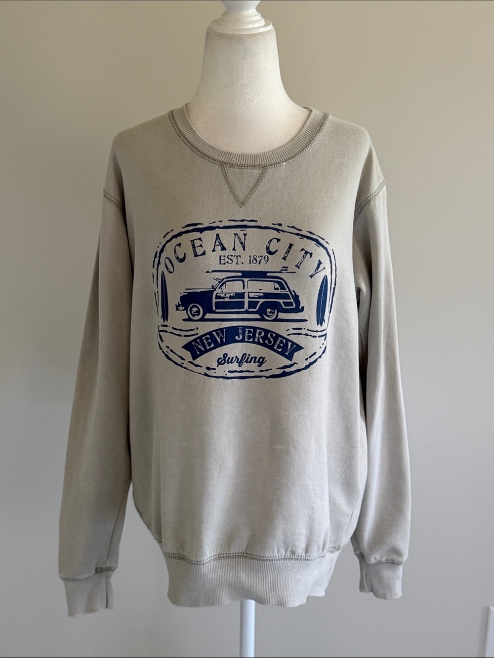 Ocean City Graphic Crewneck Sweatshirt - Light Beige w navy sz small